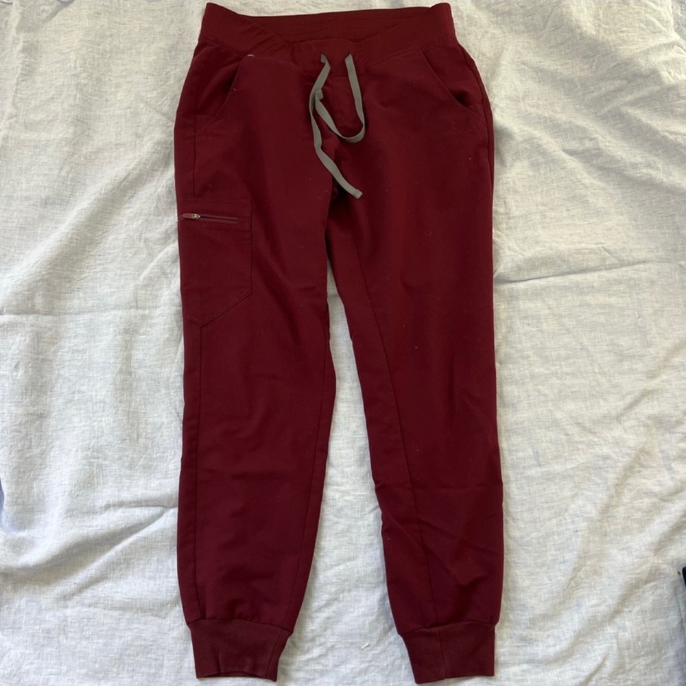 FIGS High Waisted Zamora Scrub Bottoms